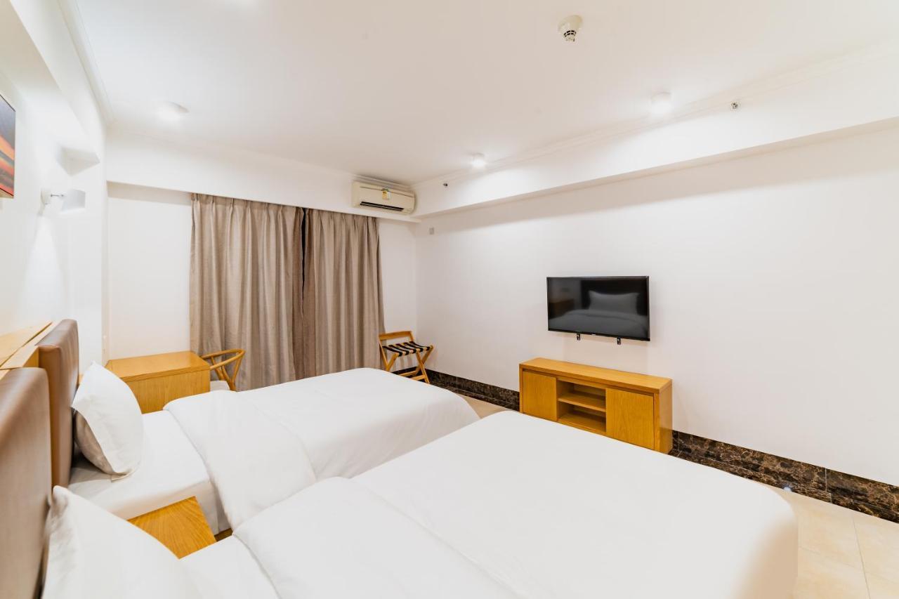 Hotel Cinco Oceanos Макао Экстерьер фото